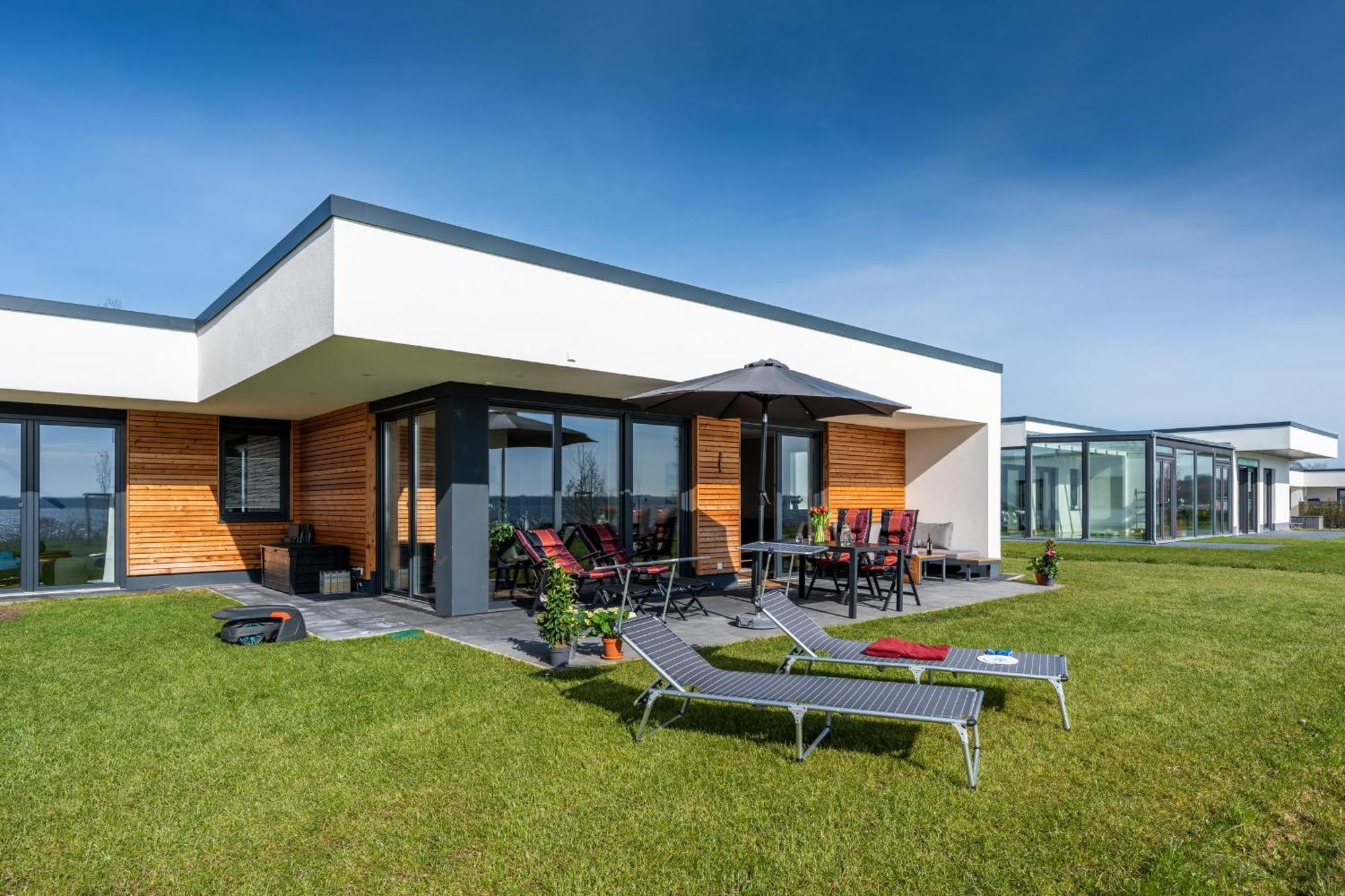 Hangar 19 Luxusbungalow Am See H8 Schwerin  Eksteriør bilde